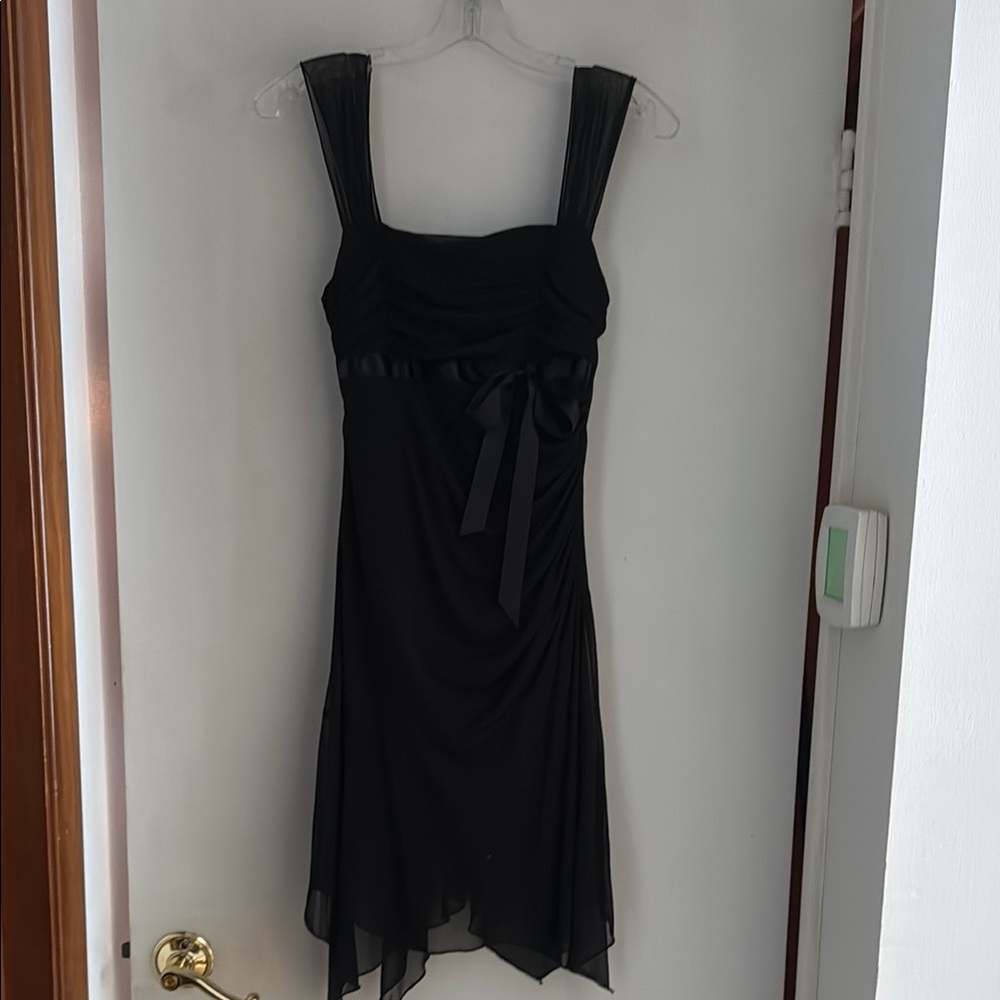 Elegant Black Sleeveless Dress